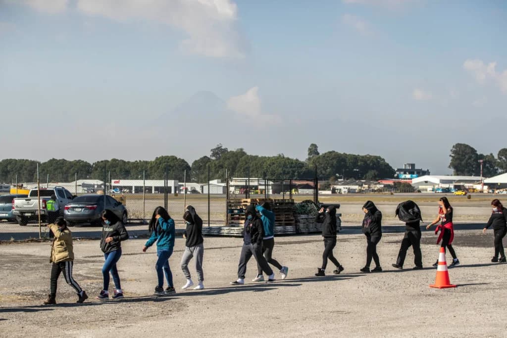 ICE detiene a miles, pero deporta a pocos: estas son las razones