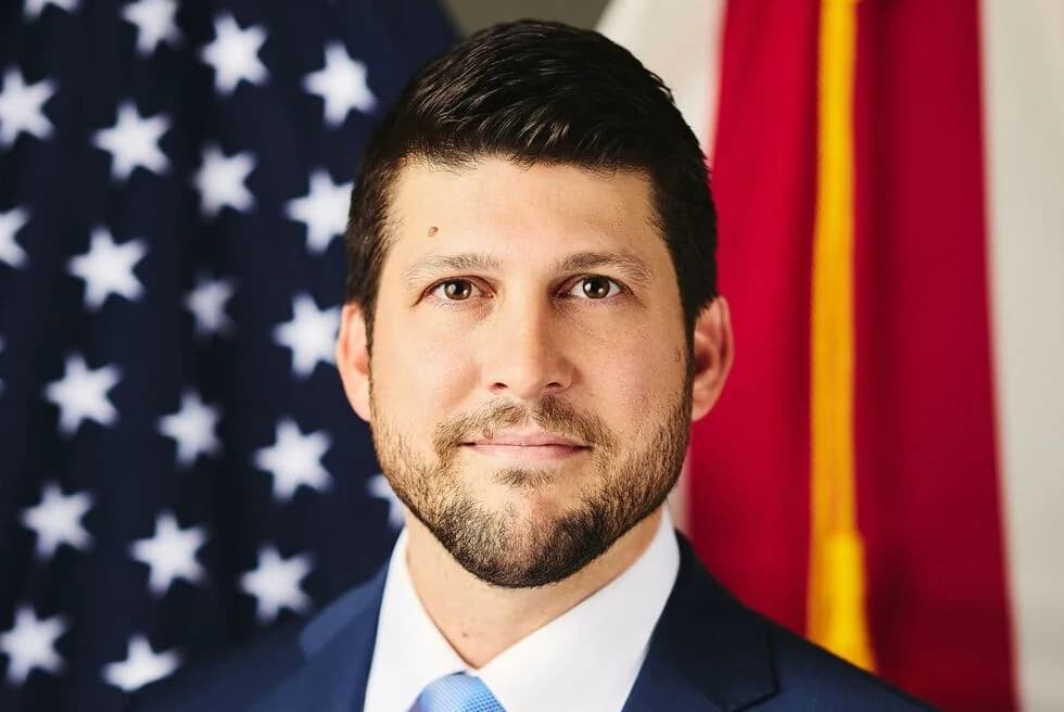Florida invita a denunciar a tu ex si es indocumentado