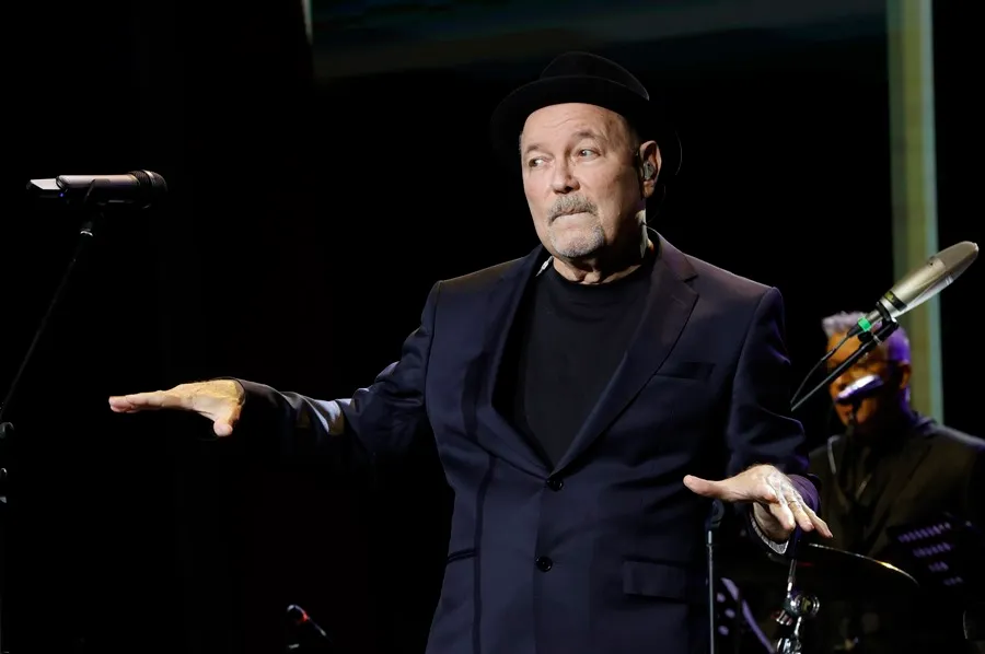 Sorpresa en la Residencia: Rubén Blades se une a Bad Bunny