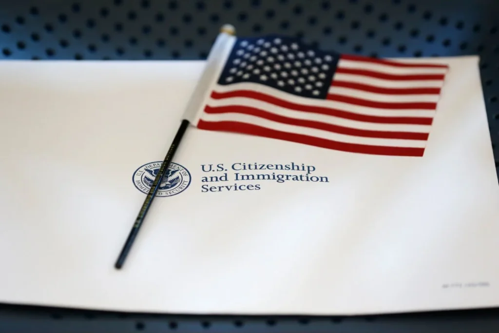 USCIS cambia reglas para la Green Card familiar: ¿te afecta?