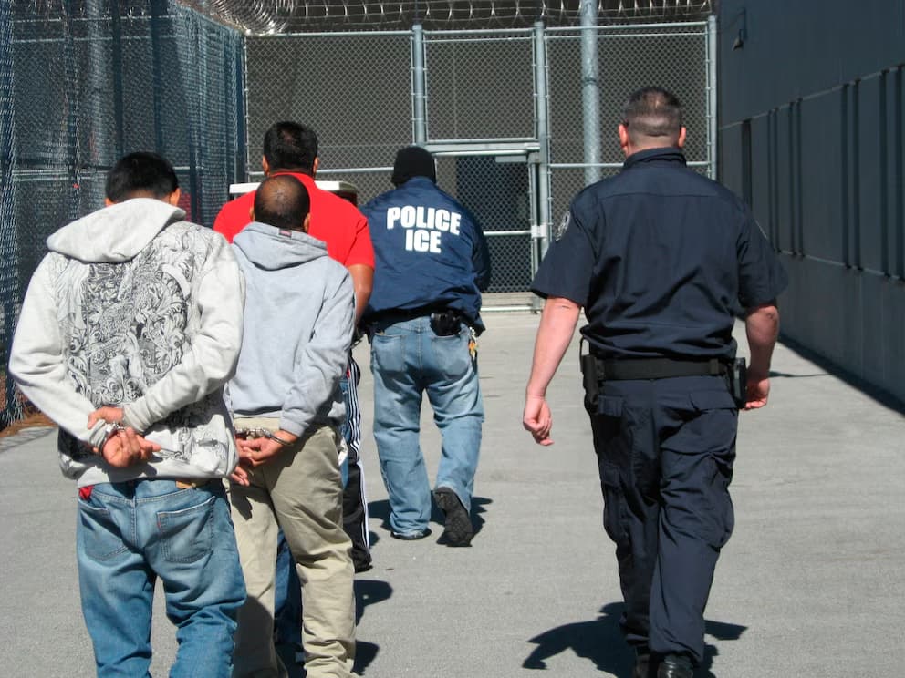 Inmigrantes arrestados en citas migratorias: lo que debes evitar