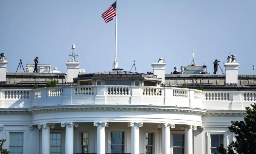 Casa Blanca responde a críticas del Papa