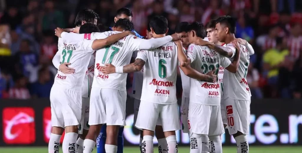 Chivas pierde su invicto ante Querétaro