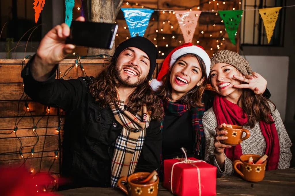 ¿Por qué los latinos en EE.UU. gastarán más en estas fiestas?