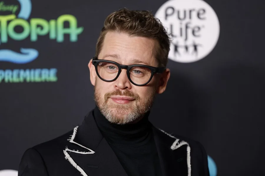Macaulay Culkin se despide de su madre en 'Home Alone'