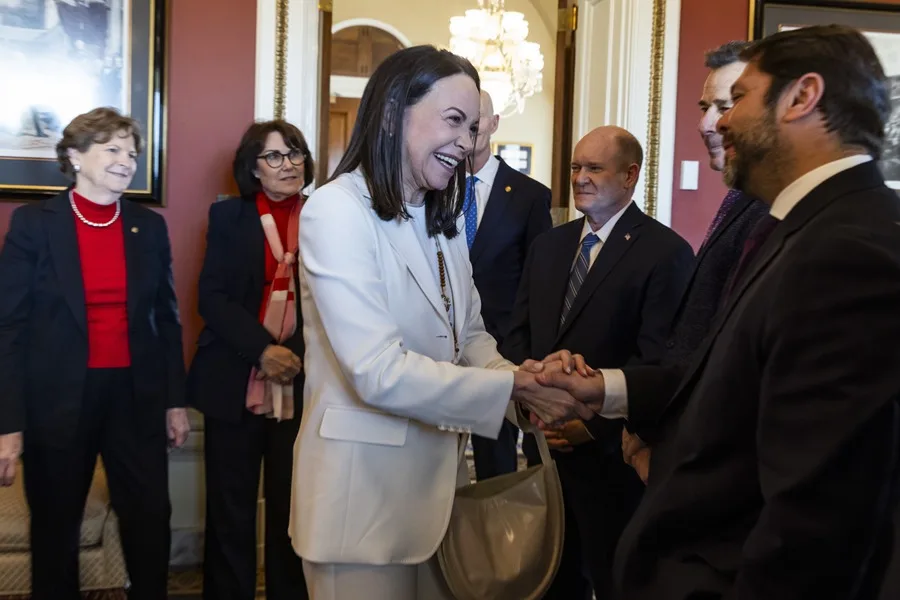 Trump recibe en la Casa Blanca a María Corina Machado