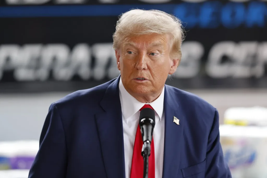 Trump insiste en exigir ciudadanía para votar