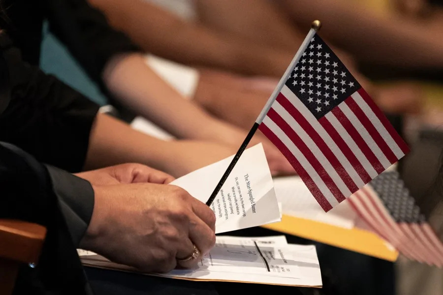 ¡Alerta!: Podrían ser detenidos los refugiados sin 'green card'