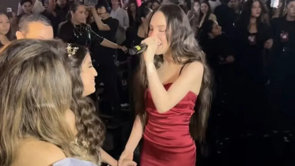 Belinda sorprende a quinceañera cantándole “Happy Birthday”