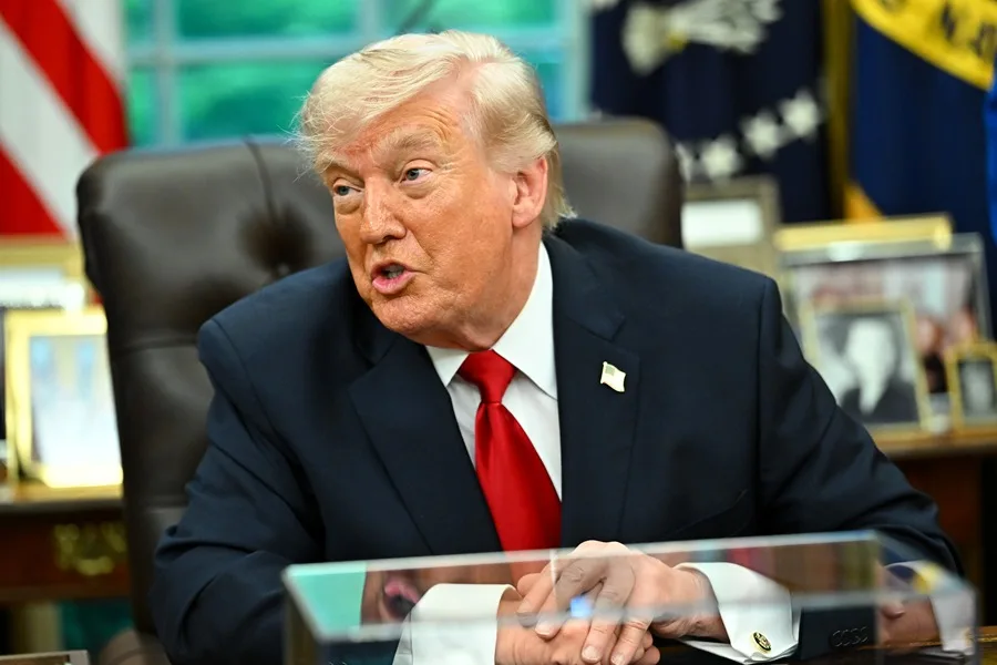 Trump asegura que Carlos III