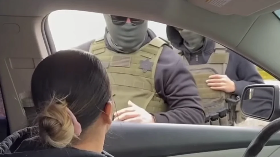 Congresistas denuncian abusos de ICE en arresto a 4 inmigrantes