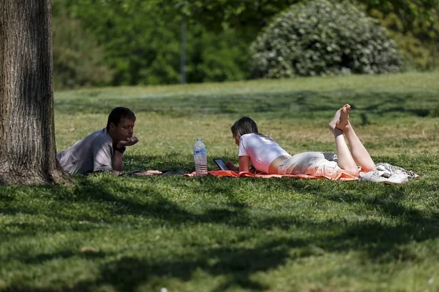 ¿Llegó el verano? Ola de calor inusual en el norte de USA