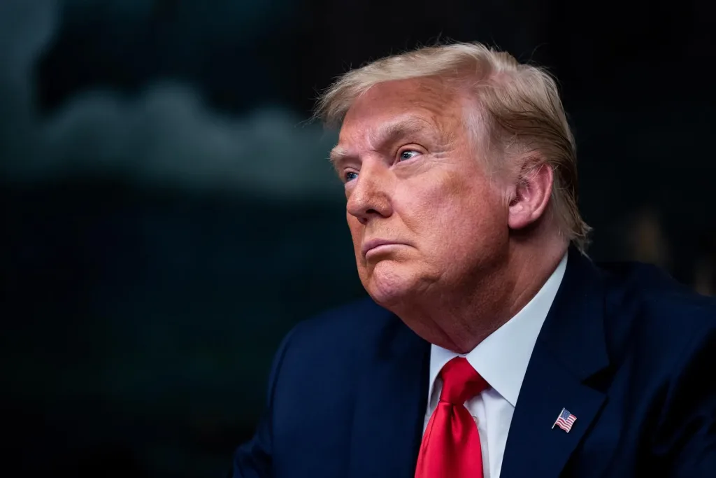 Nueva York demanda a Trump