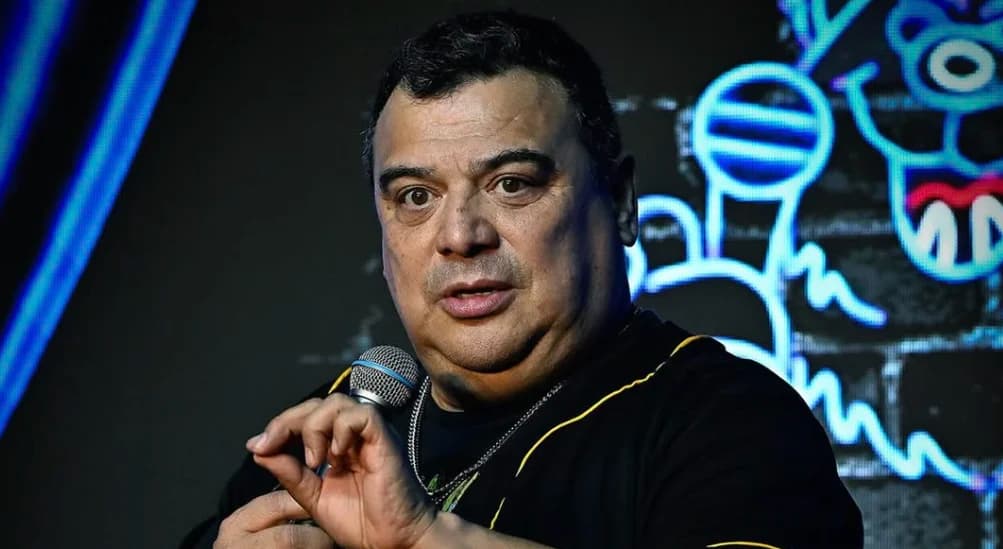 Comediante latino Carlos Mencia es acusado de fraude fiscal