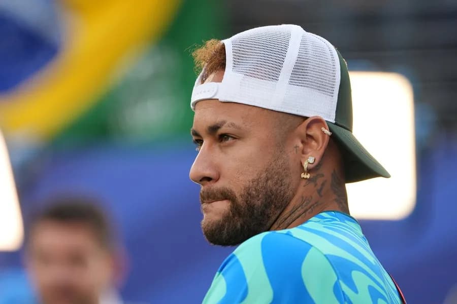 Lula da Silva se burla de Neymar llamándolo "futbolista home office"