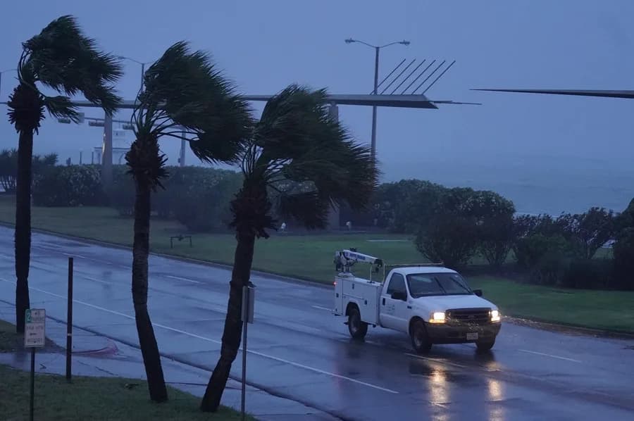 Alerta en Texas: Nace la tormenta Arthur en el Atlántico