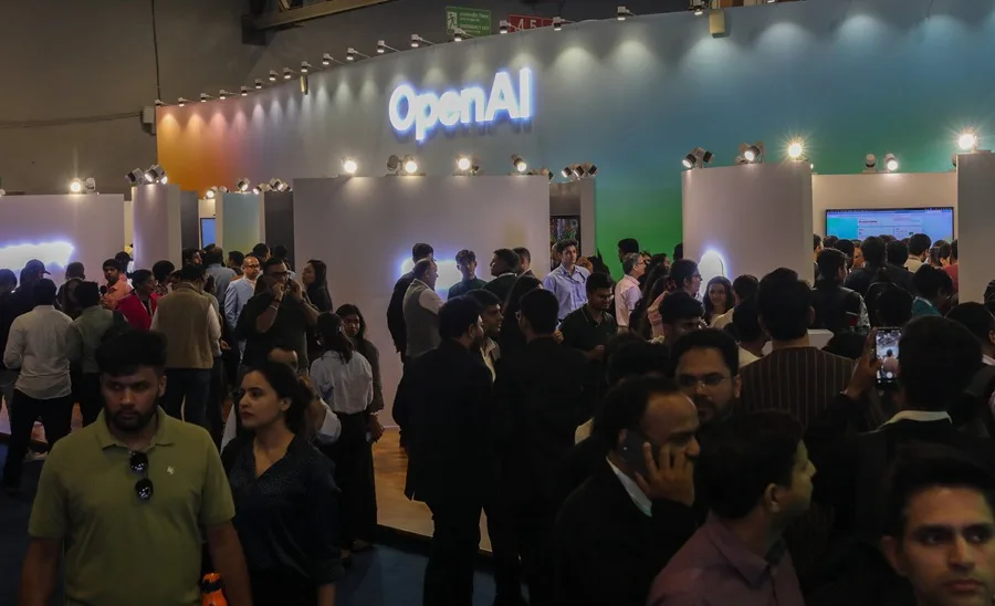 OpenAI negocia dar participación