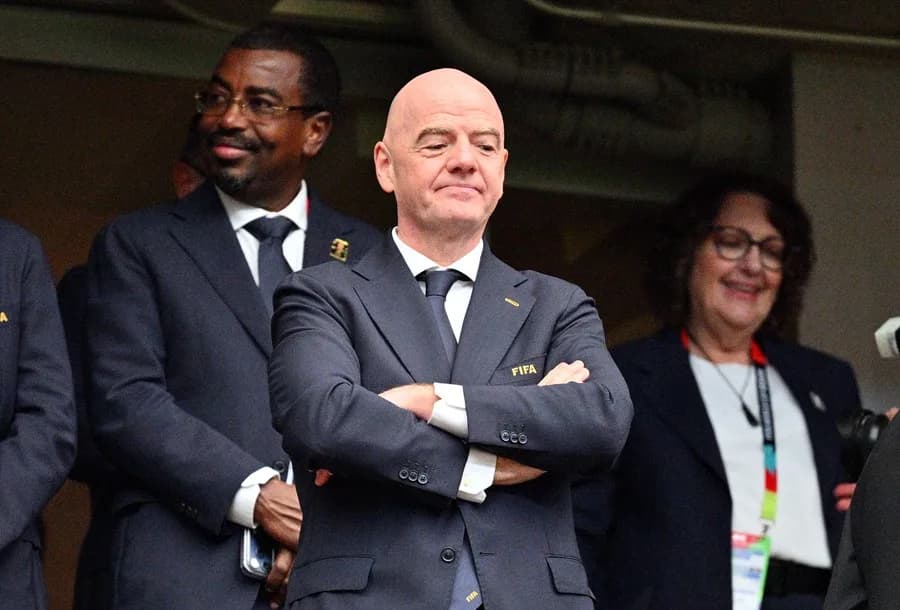 Infantino rompe el silencio y se lava las manos por Balogun