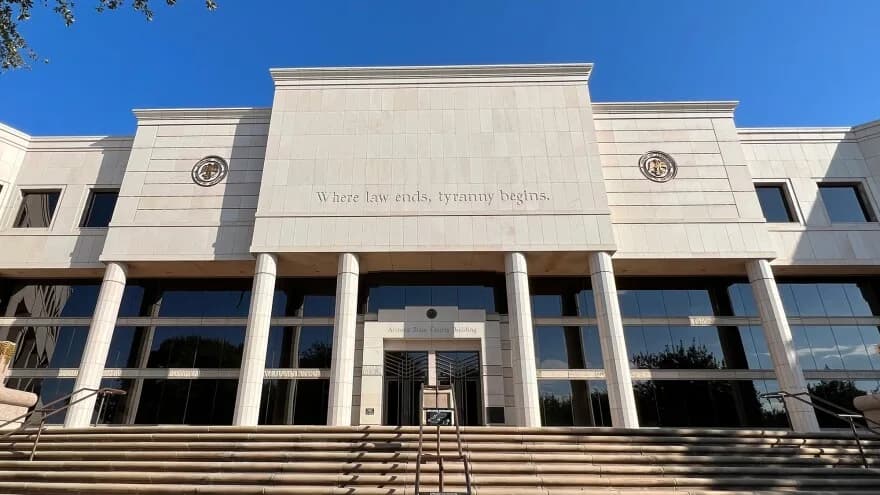 arizona Corte Suprema elimina la Proposición