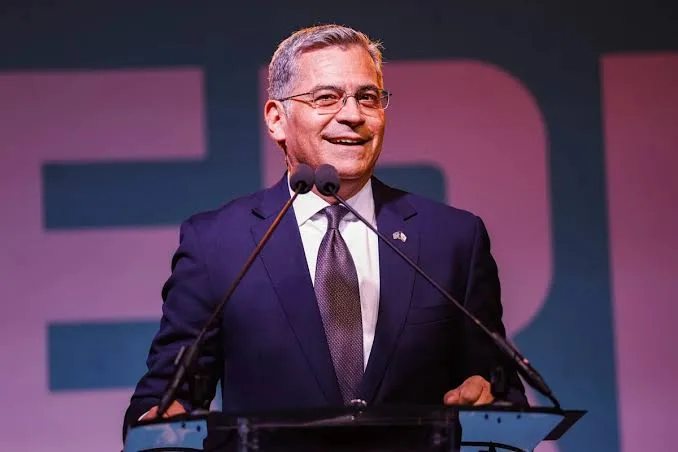 Voto latino en California: Becerra
