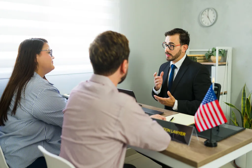 Abogados voluntarios en EE.UU.: ¿Cómo recibir ayuda hoy?