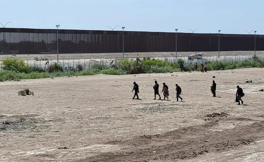Cruzar la frontera a México: Registran cero salidas en 15 meses
