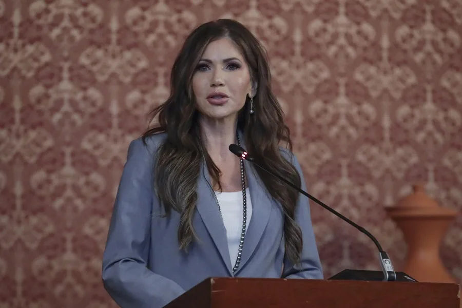 “Monstruo”: Así llama Kristi Noem a migrante deportado por error