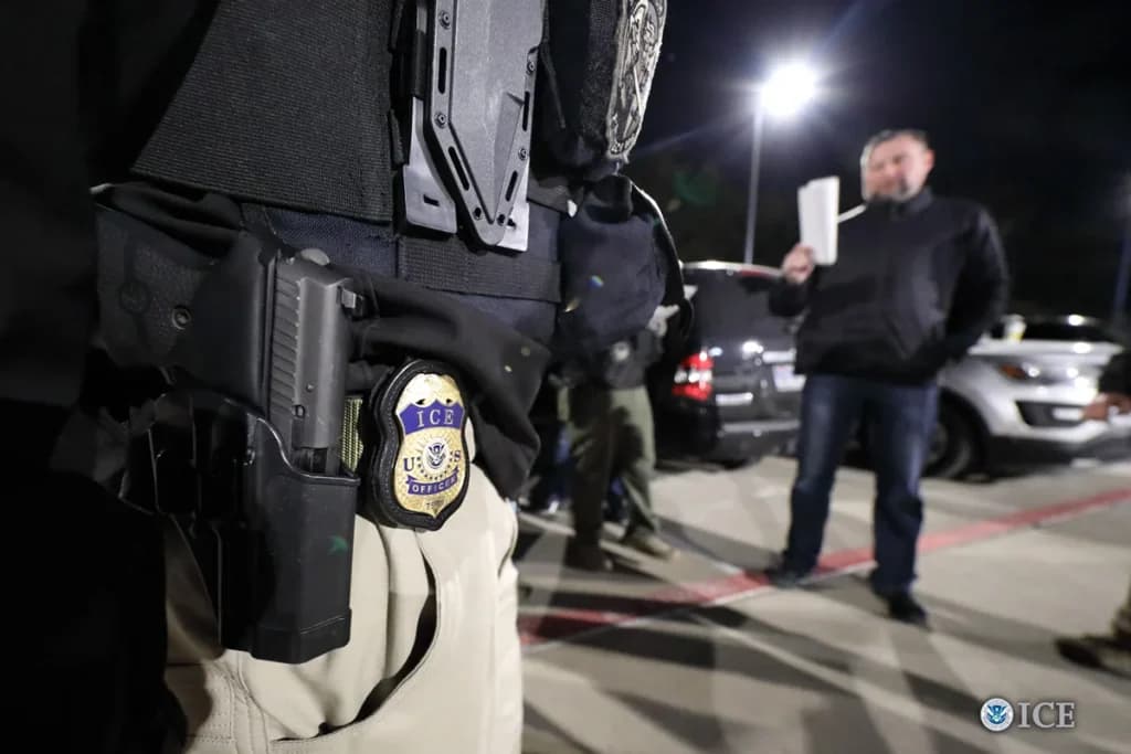 ICE lanza megaoperativo en Texas: Arresta a 200 migrantes