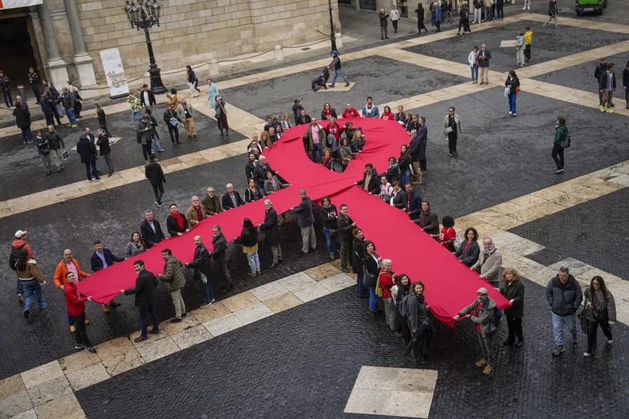 ONU advierte de millones de muertes por sida por recortes de EE.UU.