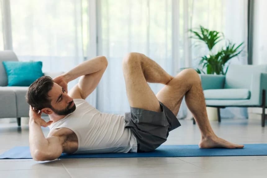 ¿No puedes ir a un gimnasio? 5 ejercicios clave para hombres