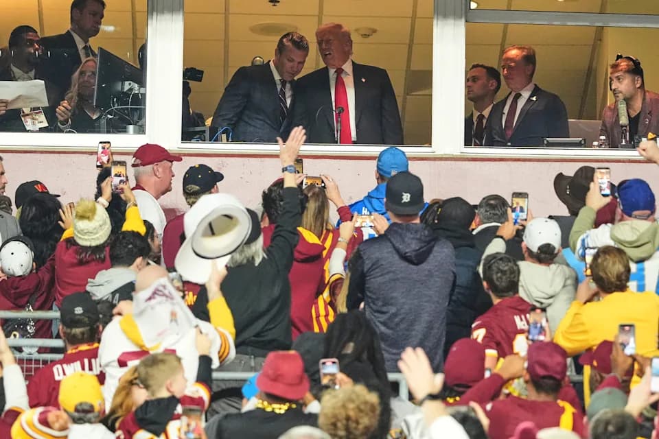NFL abuchean a Trump