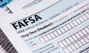 ¿Deberías solicitar FAFSA hoy? Abrió antes de lo usual