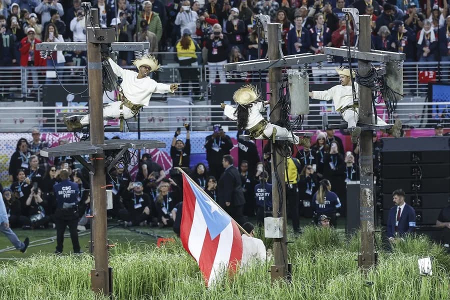 Bad Bunny en el Super Bowl: Un homenaje a Puerto Rico y un desafío a Trump