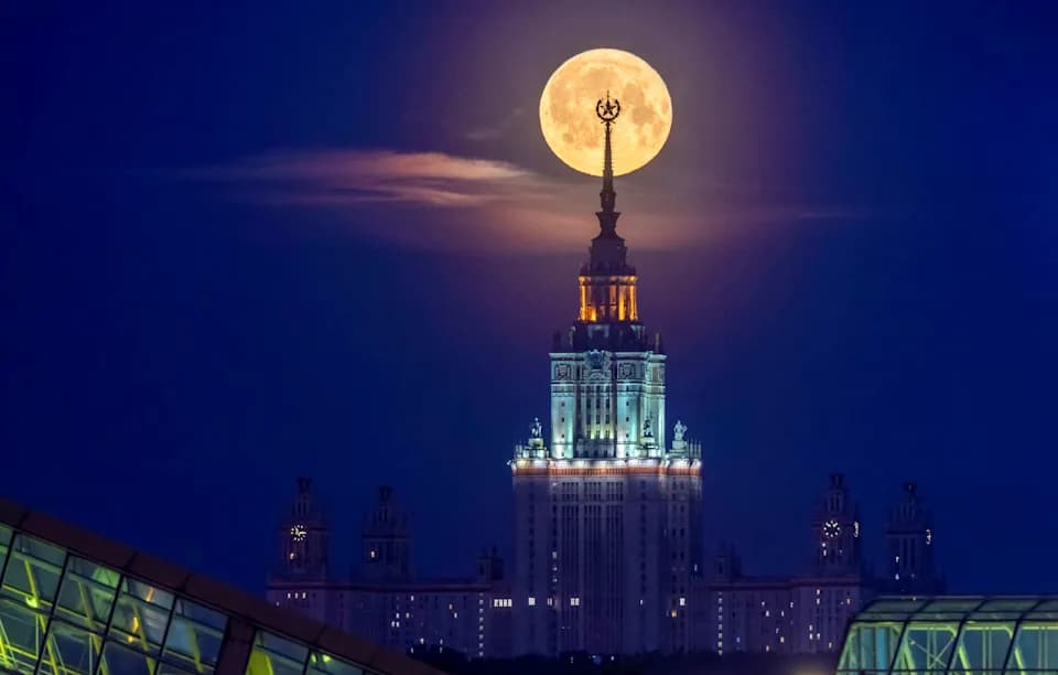 Luna de Flores y Luna Azul en mayo