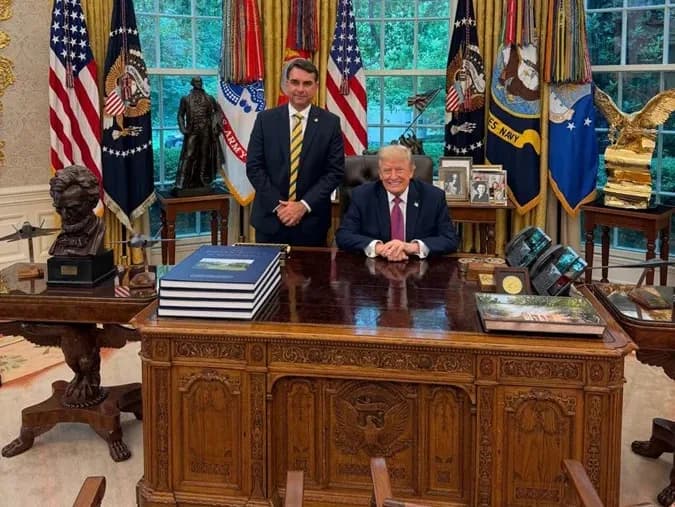 Trump recibe a Flávio Bolsonaro
