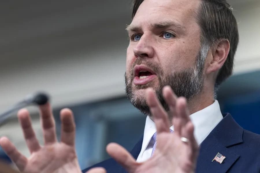 JD Vance decidirá su candidatura