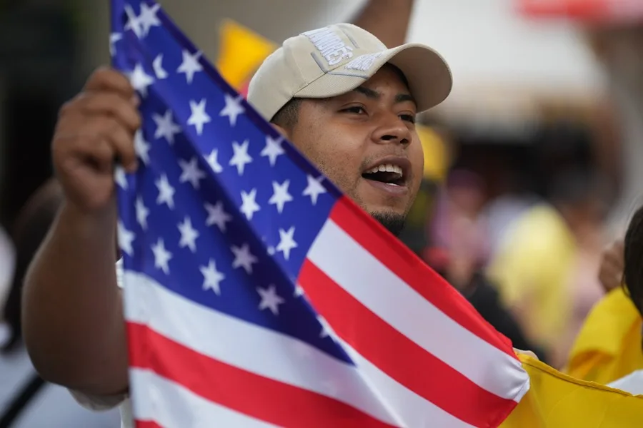 USCIS abre oficina de asilo en San Antonio: ¿cuáles son los cambios?