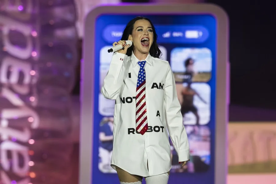 Katy Perry explota contra Casa Blanca por video de Irán