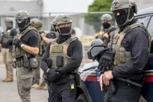 ALERTA: Juez prohíbe redadas de ICE sin orden judicial en lugares de trabajo
