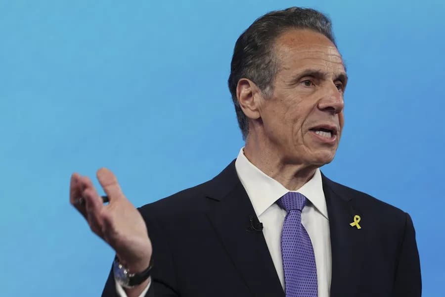Andrew Cuomo no se rinde