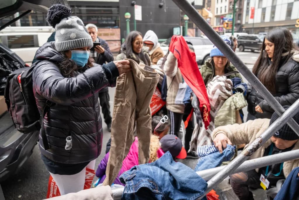 Nueva York lanza ayuda legal migrante