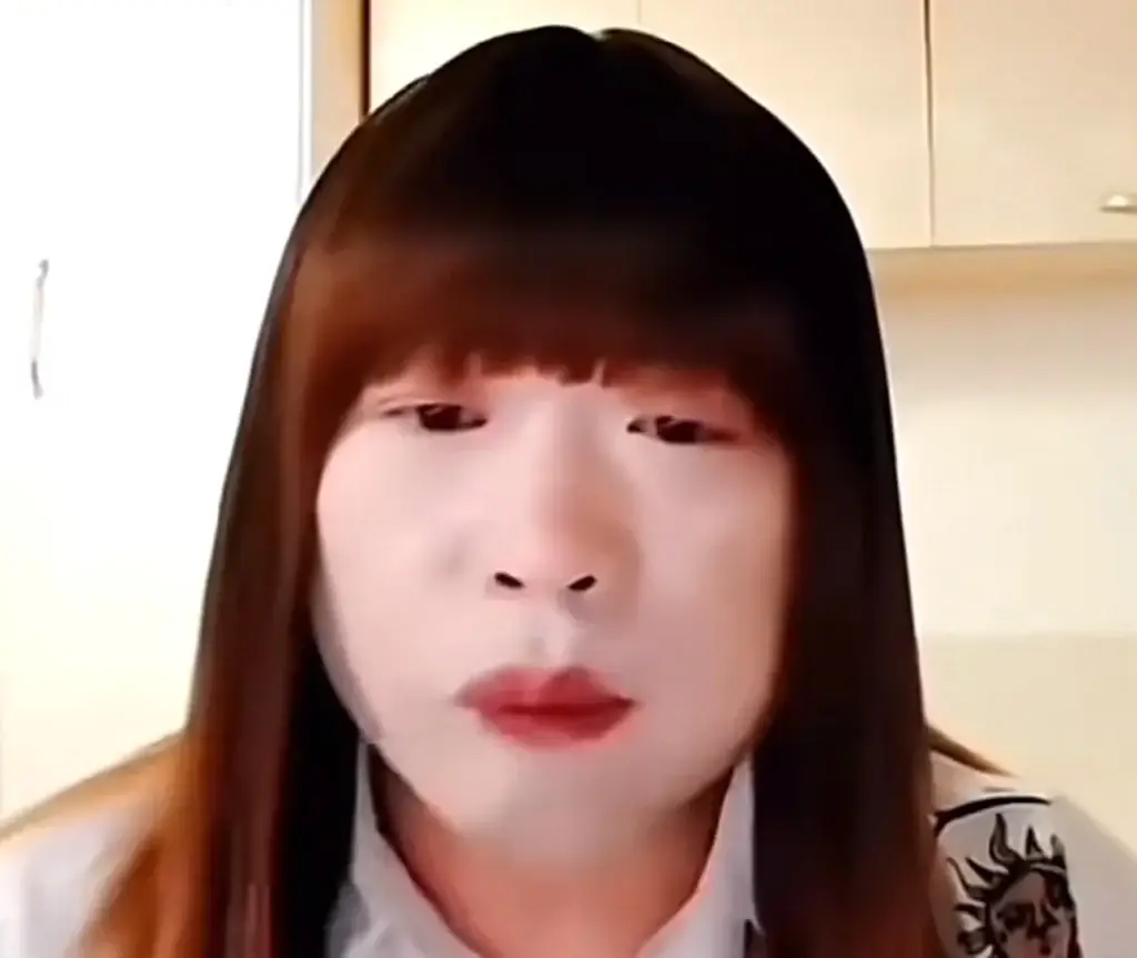 “Sister Hong”: Finge ser mujer y duerme con 1600 hombres en China