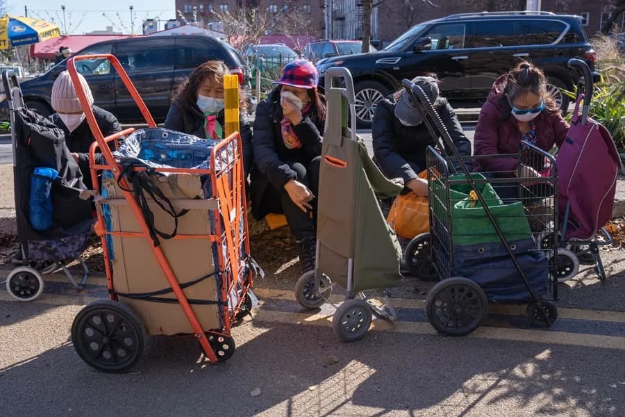 Trump necesitaría 50 años para deportar migrantes