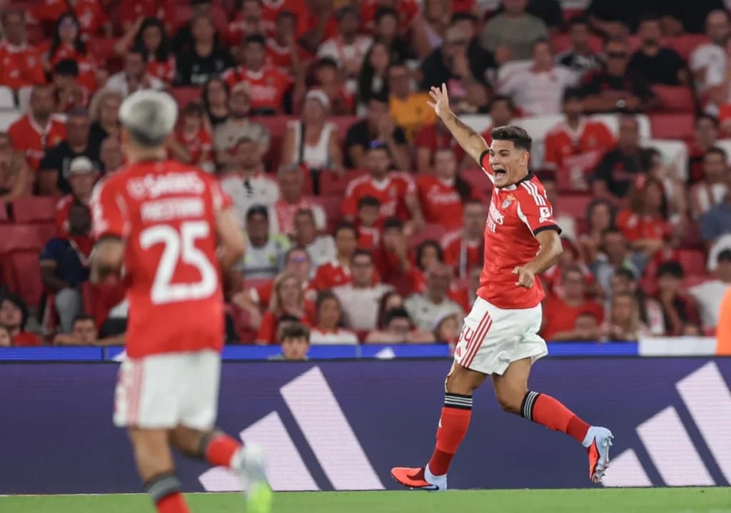 Benfica elimina de la Champions a Fenerbahçe tras vencerlo 1-0
