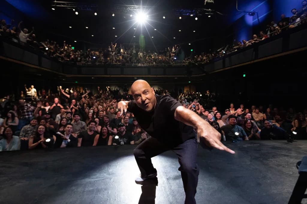 Hulu anuncia el estreno del especial de comedia de Frankie Quiñones