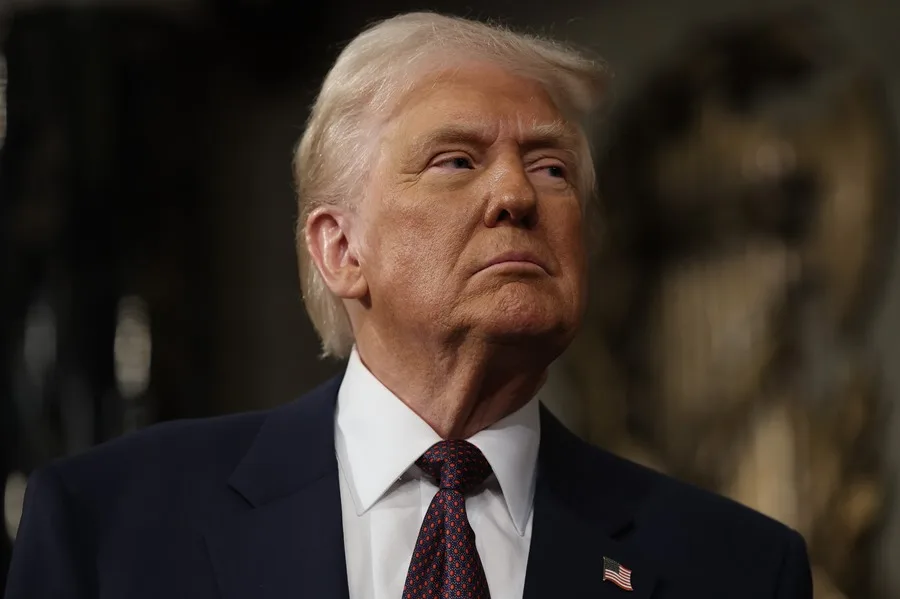 Trump se ríe del “entrenamiento militar secreto” en Venezuela