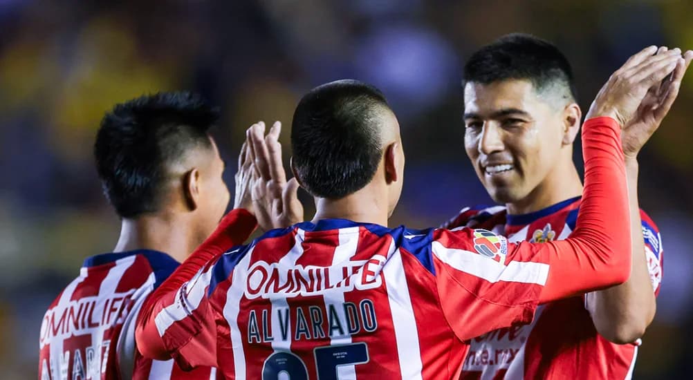 Bronca en el clásico mexicano América vs. Chivas: así fue la pelea