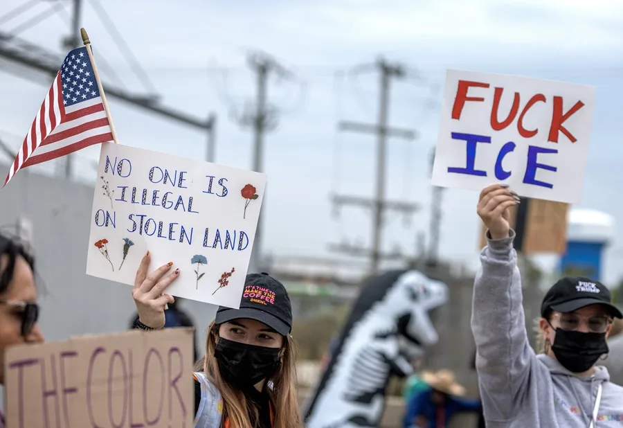 México exige justicia por 10 muertes bajo manos del ICE