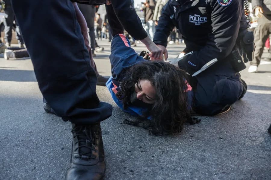 Arrestan a protestantes anti- ICE en Nueva York: esto se sabe
