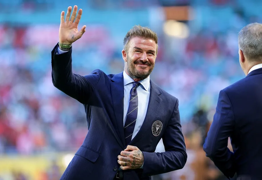 Caballero del Imperio Británico: David Beckham recibe homenaje